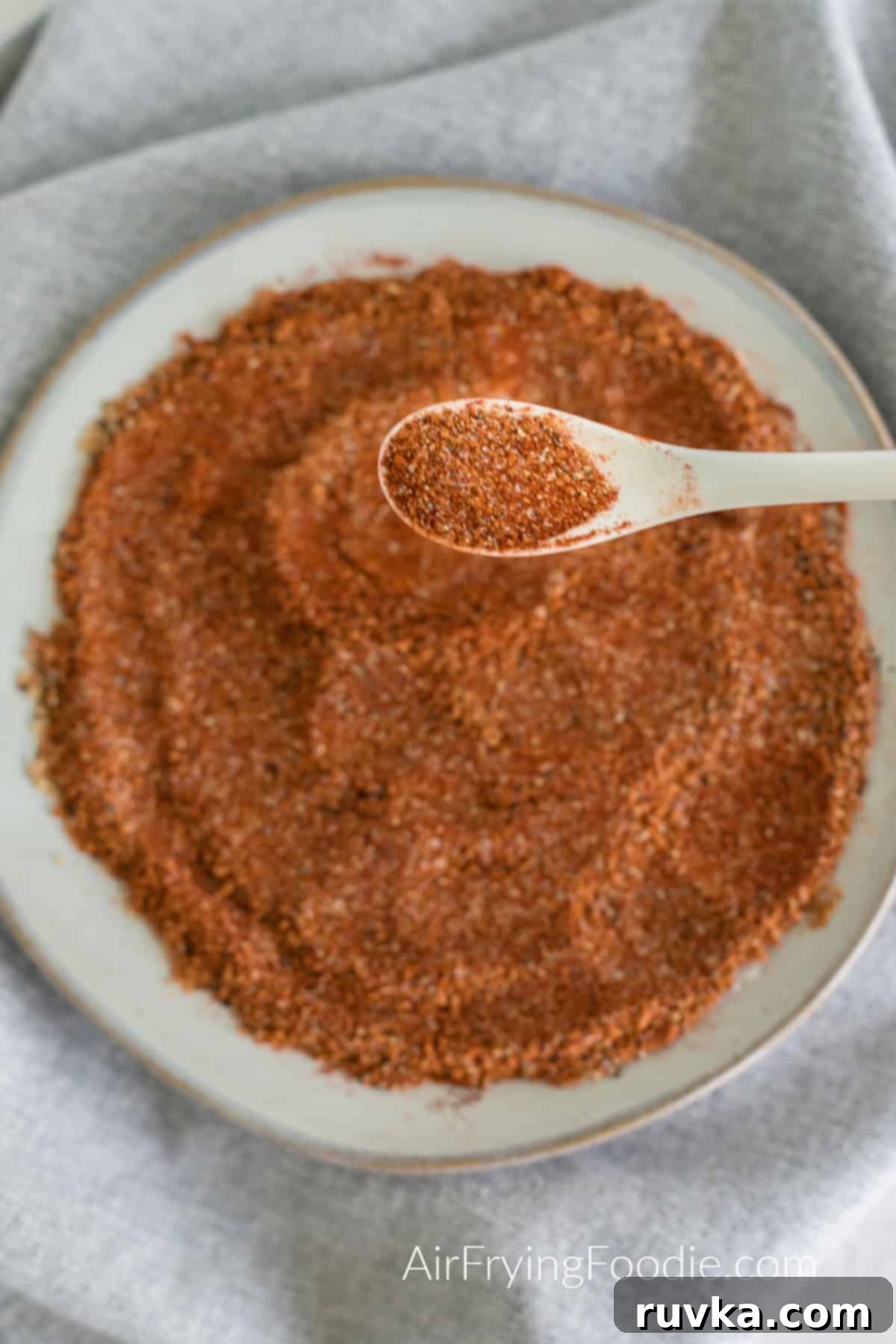 Master Your Own BBQ Rub 2 Homemade BBQ seasoning with a spoonful of homemade seasoning.