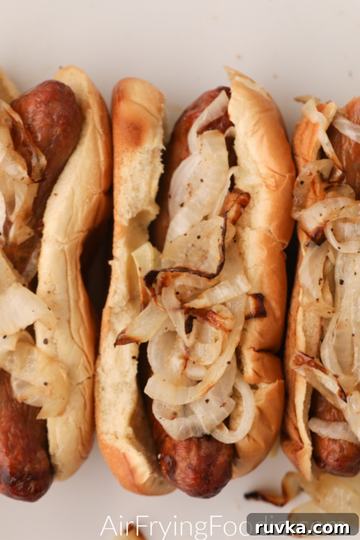 Crispy Air-Fried Onions 8 Seasoned air fried onions served on sausages and ready to eat.